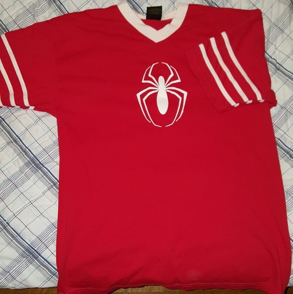 Spiderman t-shirt - Picture 3 of 3